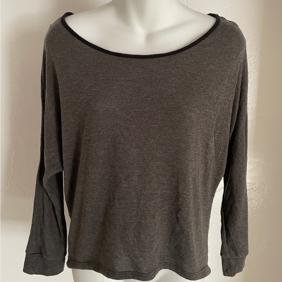 ANNABELLE U.S.A. Comfy SLOUCHY Grey Stretch TOP With LACE Inset at Back Size M - Picture 7 of 10